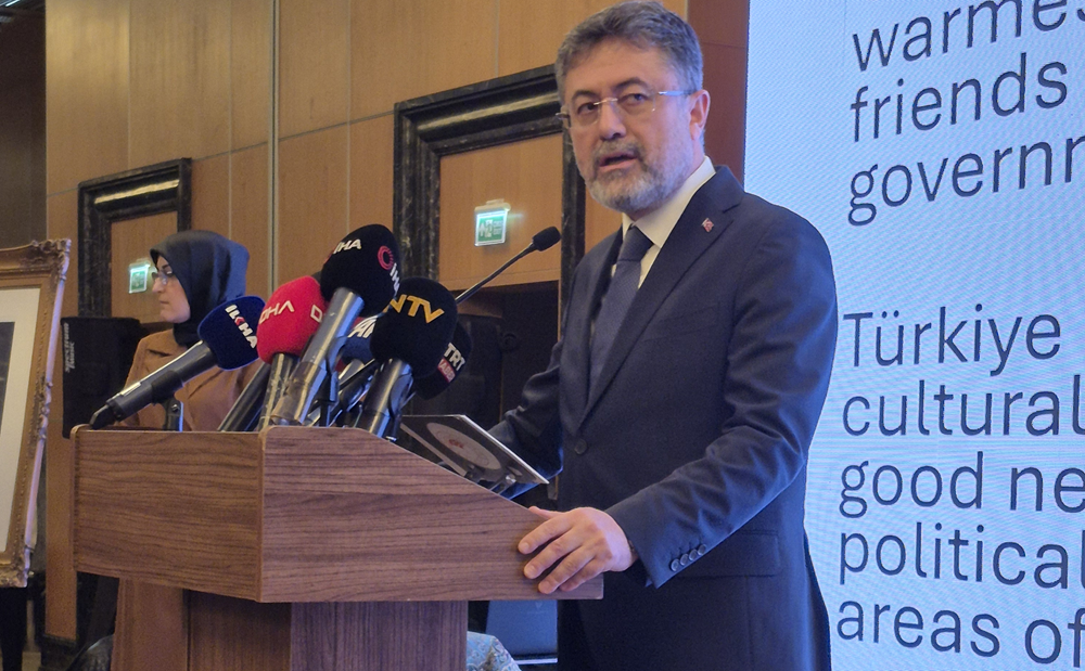 İRAN MİLLİ GÜNÜ ANKARA’DA KUTLANDI