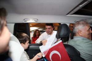 Kapıkule’de gurbetçilere gece karşılaması